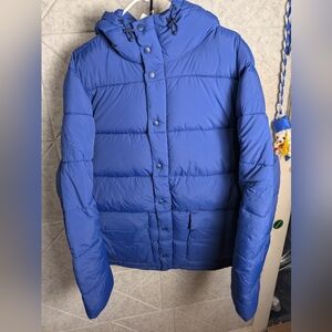 L Gap Puffer Jacket Heavyweight NWT Water Repellent